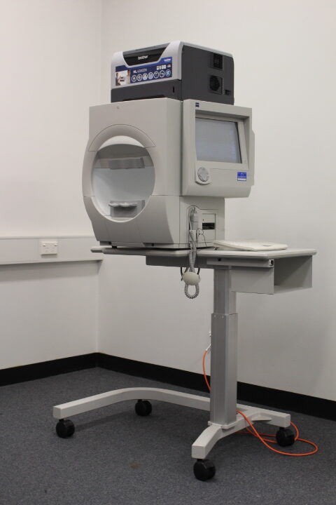Humphrey Field Visual Analyzer salah satu alat pemeriksaan Glaukoma