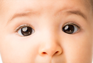 Pemeriksaan dan konsultasi mata anak