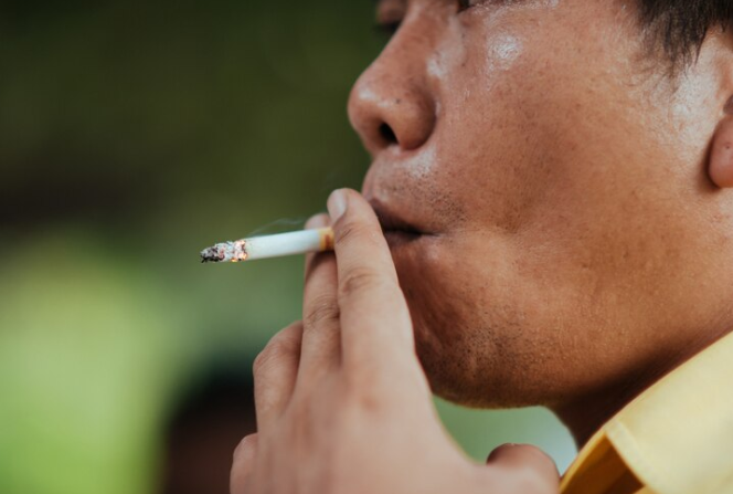 Pengaruh rokok pada mata