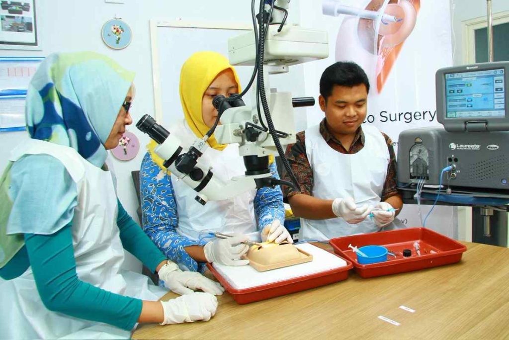 operasi katarak Gresik
